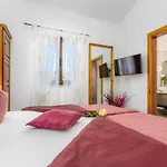 Kamenica Villa Kras