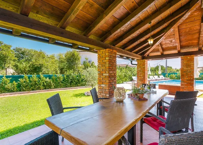 Villa Kamenica Kras