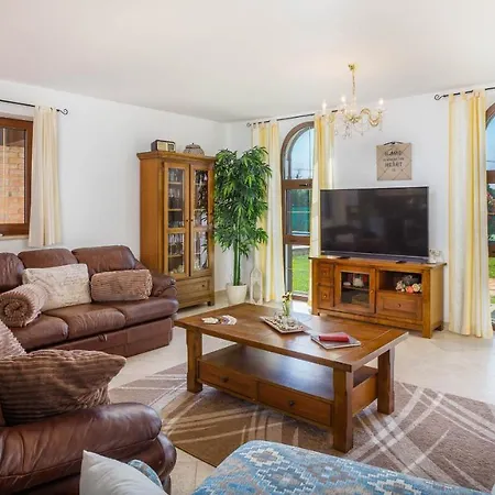 Villa Kamenica