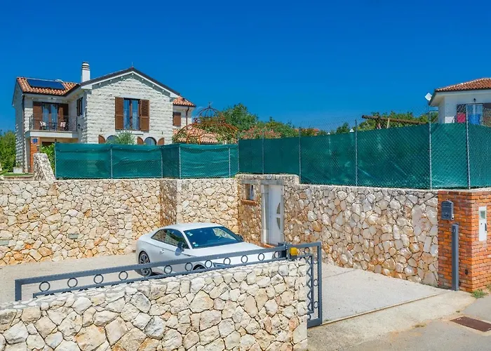 Kamenica Villa