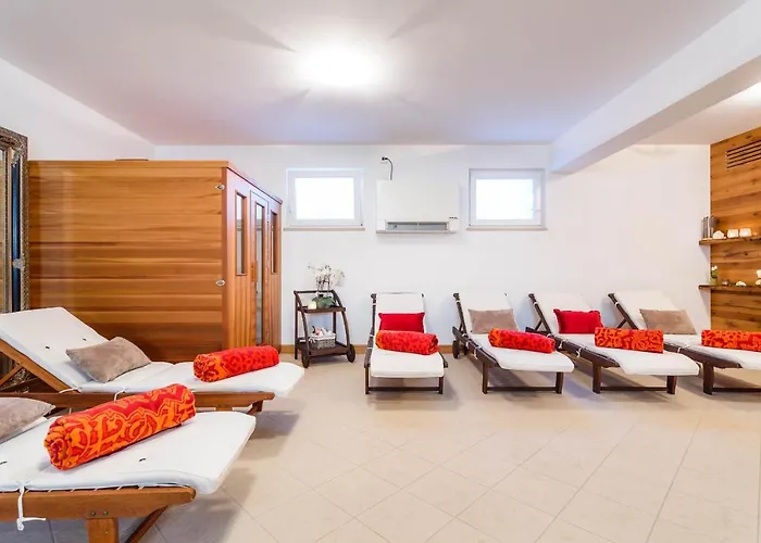 Kamenica Villa *